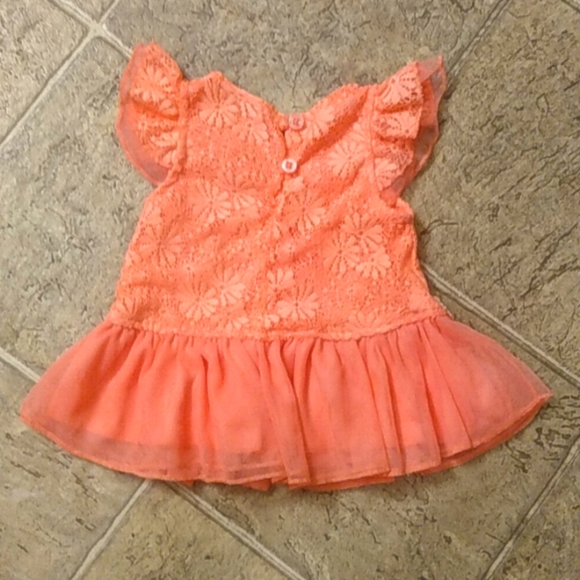 Adorable Daisy Pattern Melon Colored dress Sz 0-3m - Picture 4 of 4